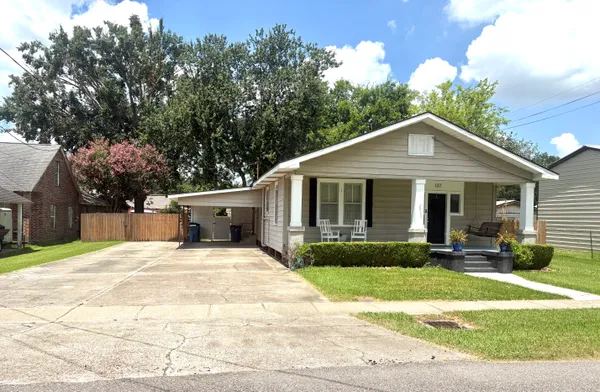$225,000 | 137 4th Street, Port Allen, LA 70767