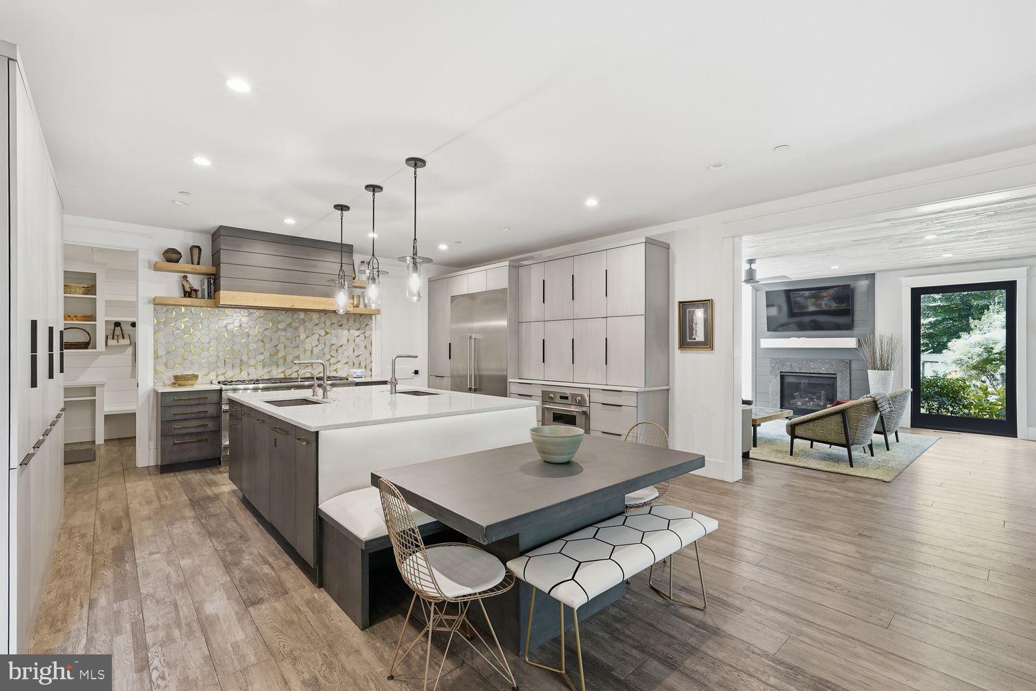 5644 Bent Branch Road Bethesda, MD 20816 - Photo 3 of 48 Gallery Image 3