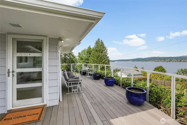 $1,050,000 | 10417 76th Avenue South, Seattle, WA 98178