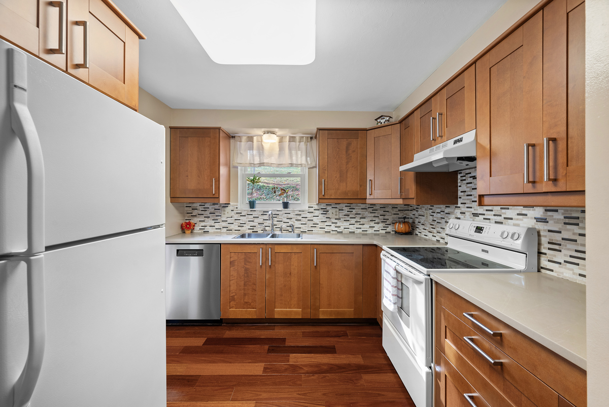 92 Buckhill Road Pittsburgh, PA 15237 - Photo 6 of 20 Gallery Image 6