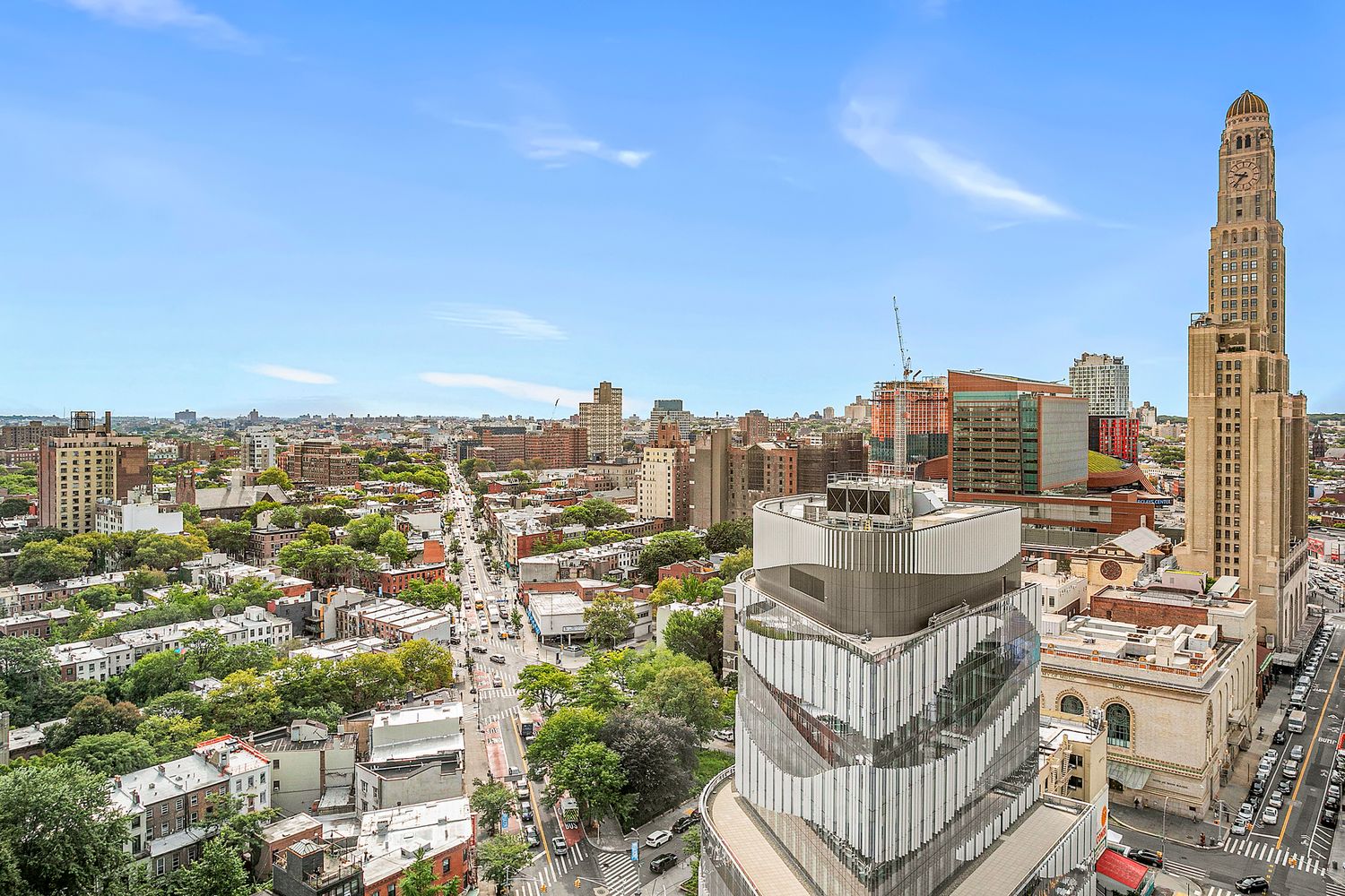 230 Ashland Place, Unit 22C Brooklyn, NY 11217 - Photo 4 of 13 a view of city and patio