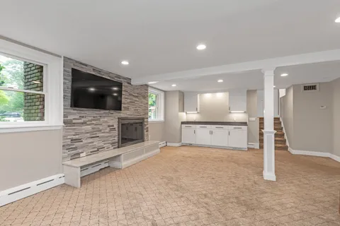 $2,495,000 | 11 Quaker Ridge Drive, Brookville, NY 11545