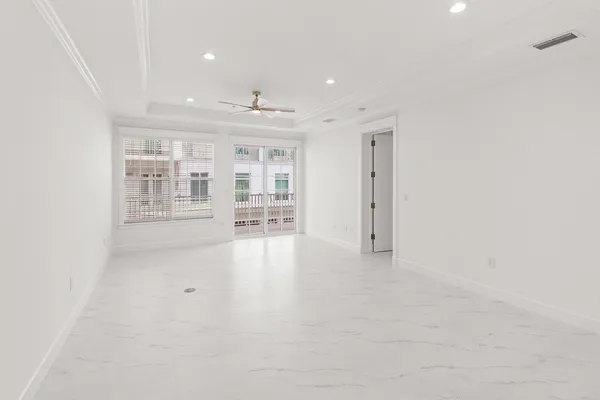 $4,000 | 47 Southwest Osceola Street, Unit UN206, Stuart, FL 34994