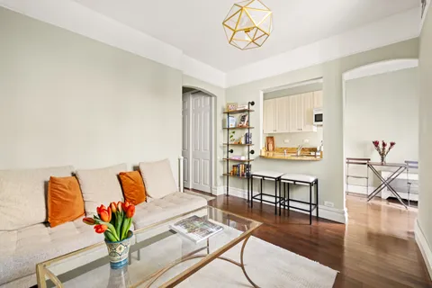 $512,500 | 516 East 78th Street, Unit 3O | Upper East Side
