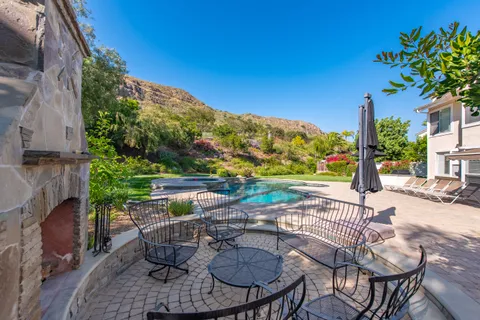 $1,699,000 | 3049 Shadow Hill Circle, Thousand Oaks, CA 91360