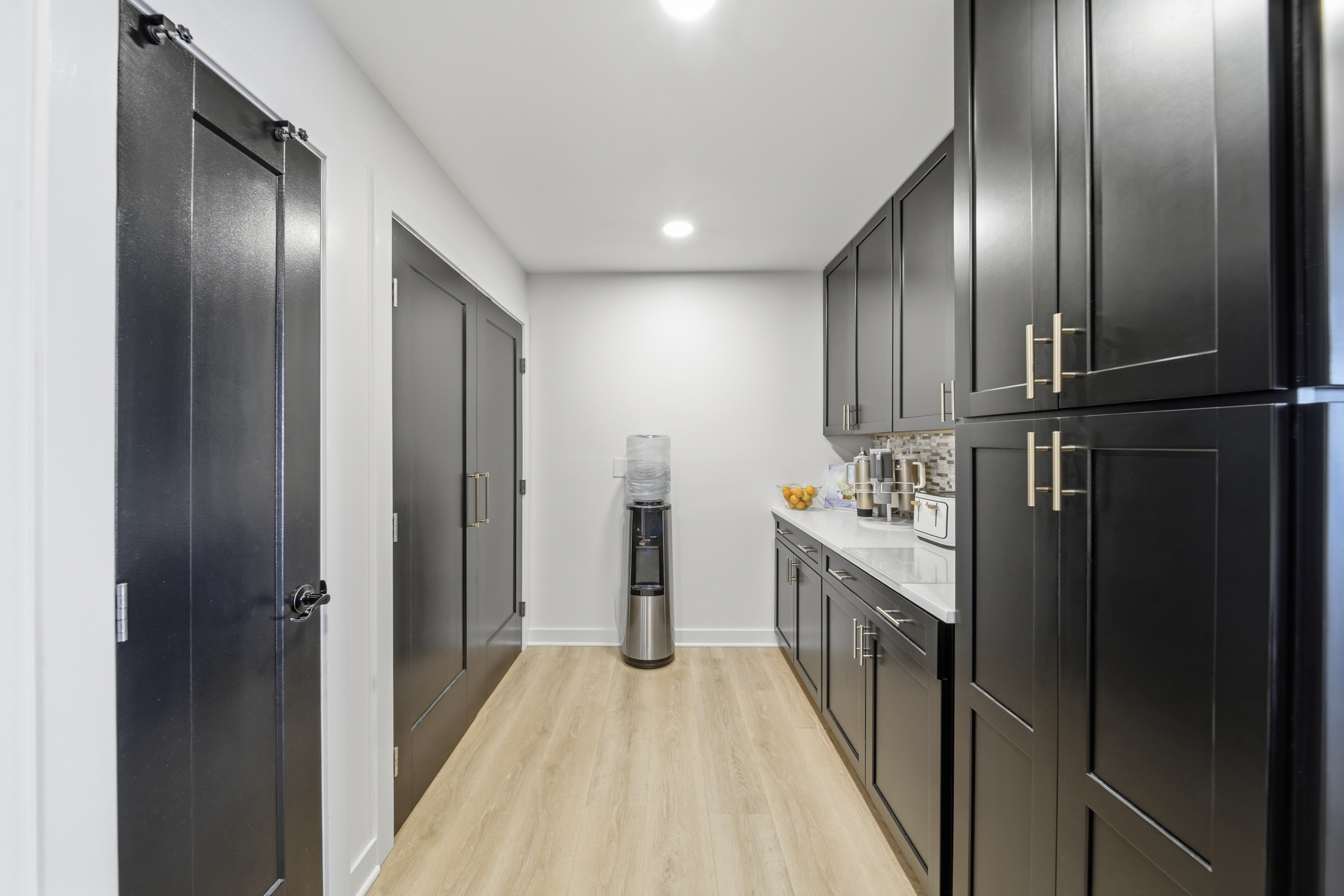 6101 Edsall Road, Unit 1805 Alexandria, VA 22304 - Photo 21 of 49 Gallery Image 21