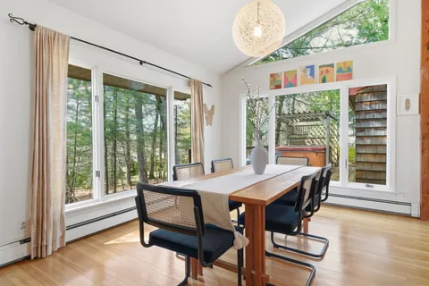 Contact Agent | 30 Volunteer Way, Lexington, MA 02420