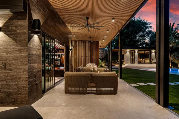 $4,900,000 | 967 Northeast 78th Street, Miami, FL 33138