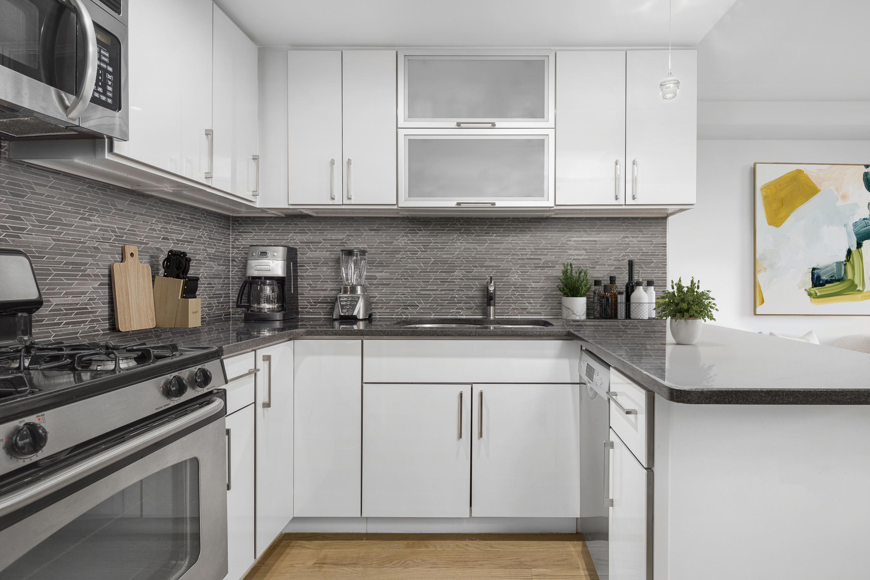 222 West 14th Street, Unit 9D Manhattan, NY 10011 - Photo 4 of 10