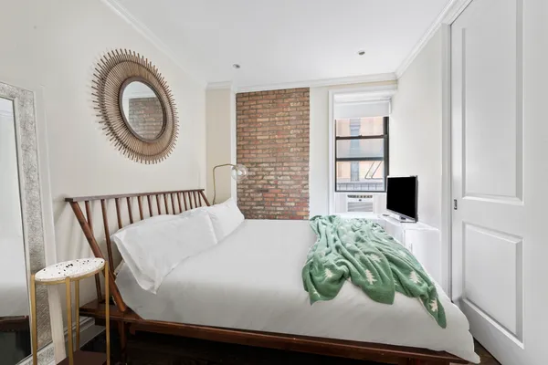 $6,250 | 170 West 83rd Street, Unit 2W | Upper West Side