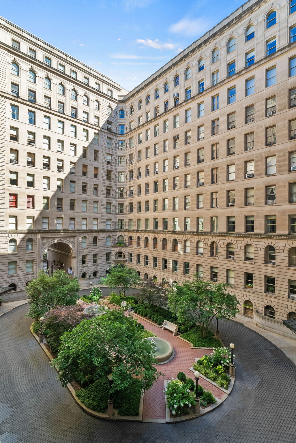 390 West End Avenue, Unit 4J Manhattan, NY 10024 - Photo 14 of 17 a view of a building