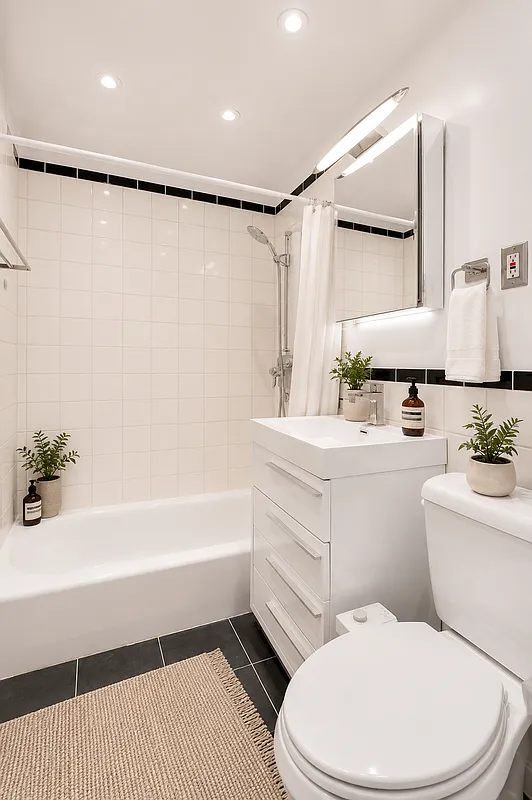 244 East 60th Street, Unit 3B Manhattan, NY 10022 - Photo 5 of 6 Gallery Image 5
