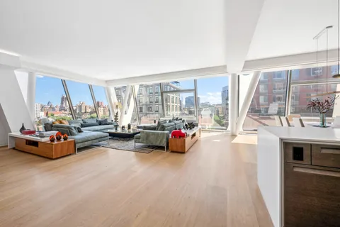 $6,100,000 | 515 West 23rd Street, Unit 10 | Chelsea