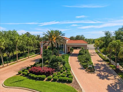 $430,000 | 4109 66th Terrace East, Sarasota, FL 34243