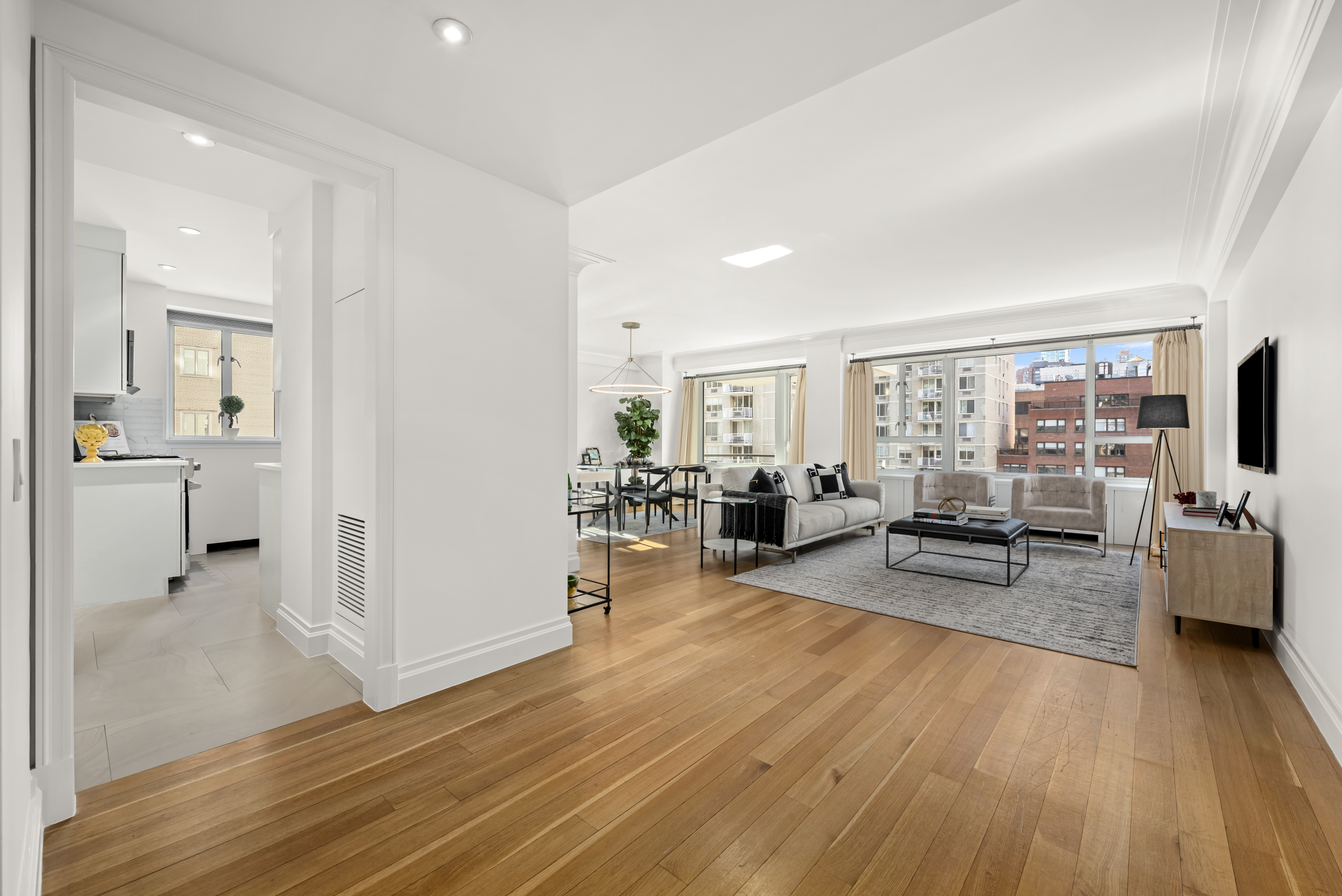 200 East 66th Street, Unit C1004 Manhattan, NY 10065 - Photo 4 of 20