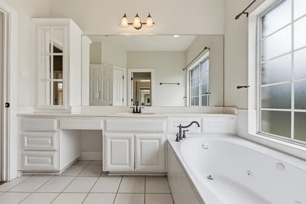 $635,000 | 3216 Lakeway Boulevard, Austin, TX 78734