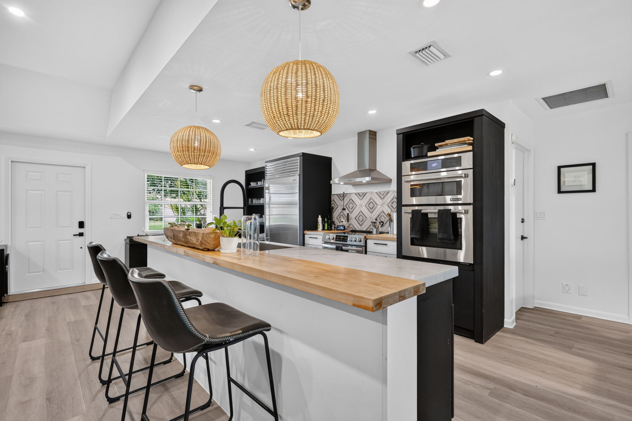 1524 Lance Road Jupiter, FL 33469 - Photo 5 of 33