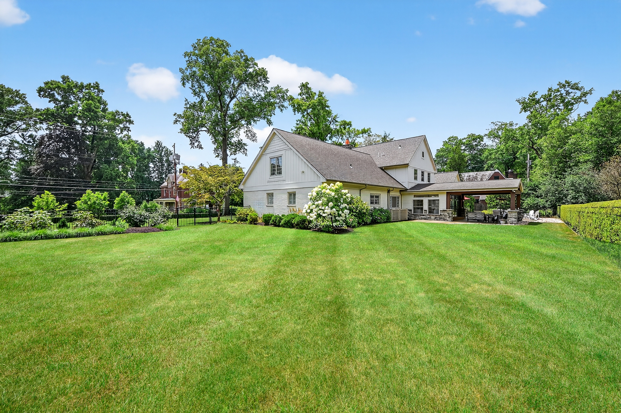 1205 Beaver Road Sewickley, PA 15143 - Photo 88 of 94 a front view of house with yard