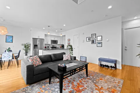 $425,000 | 2012-18 Frankford Avenue, Unit 4B, Philadelphia, PA 19125