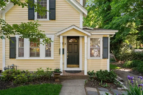 $1,699,000 | 8 Avon Road, Wellesley, MA 02482