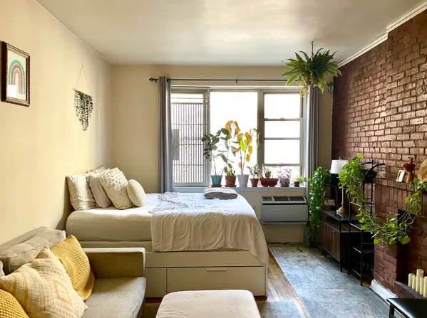 $2,750 | 328 East 77th Street, Unit 3B | Lenox Hill