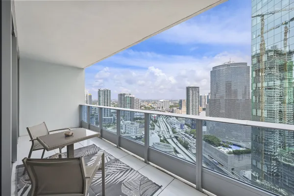 $549,000 | 200 Biscayne Blvd Way, Unit 3909, Miami, FL 33131