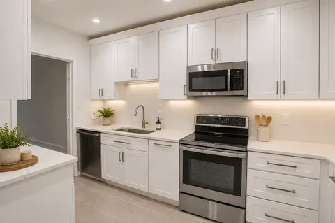 $889,900 | 3295 Sutton Place Northwest, Unit D, Washington, DC 20016