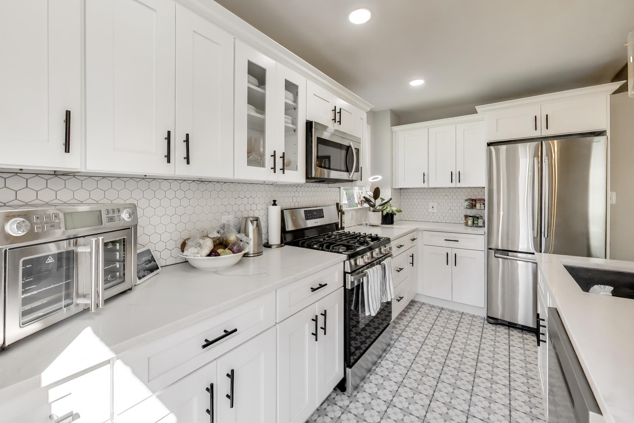 4609 Hillside Road Southeast Washington, DC 20019 - Photo 12 of 37