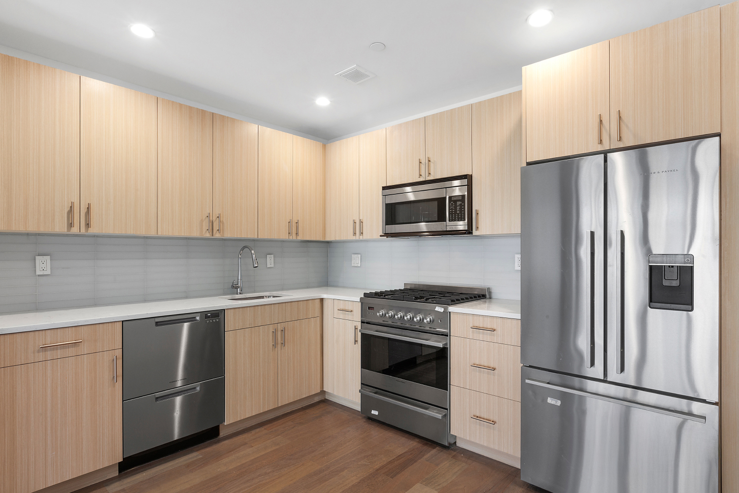 17 Convent Avenue, Unit 5D Manhattan, NY 10027 - Photo 4 of 13