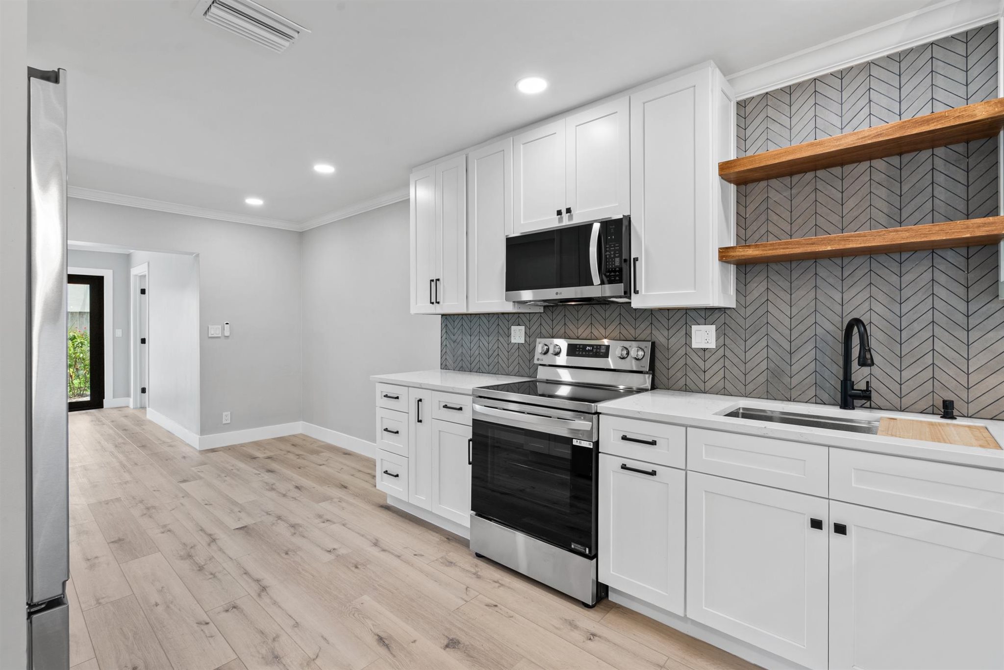 2602 Northeast 5th Avenue Boca Raton, FL 33431 - Photo 15 of 50 Gallery Image 15