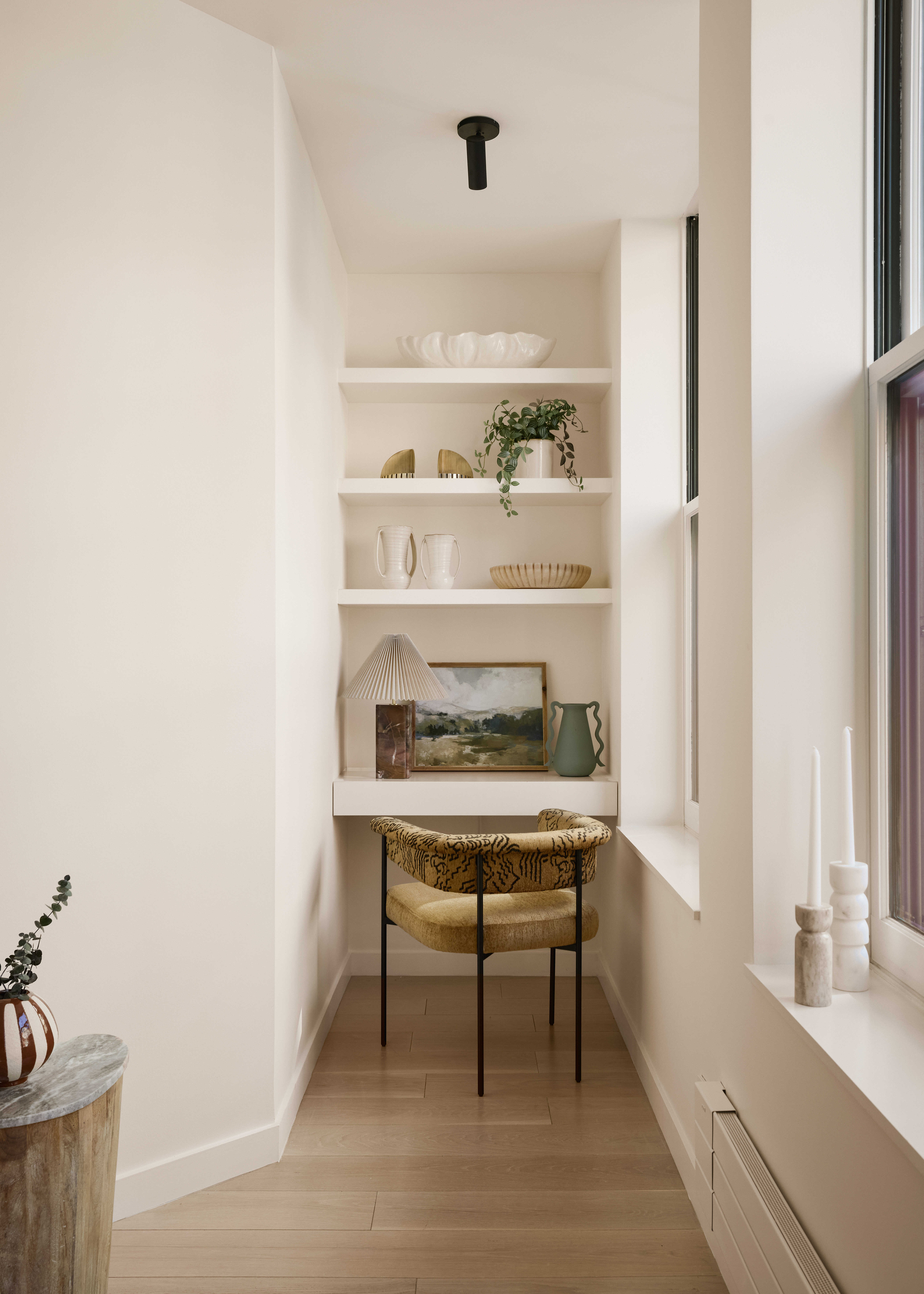 112 Hudson Street, Unit 3 Manhattan, NY 10013 - Photo 9 of 11 a room with a table and chairs