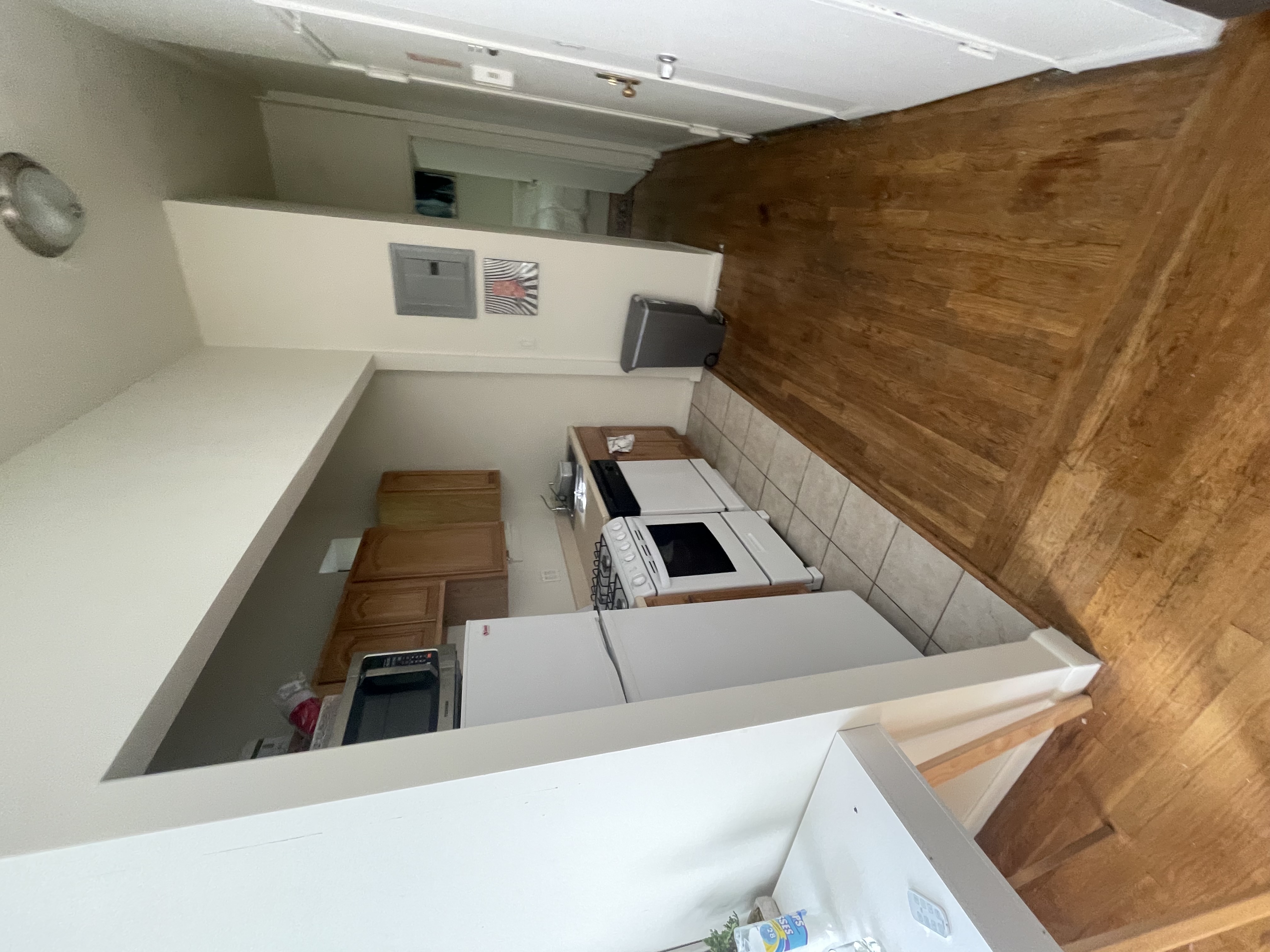 301 East 49th Street, Unit 2C Manhattan, NY 10017 - Photo 2 of 5