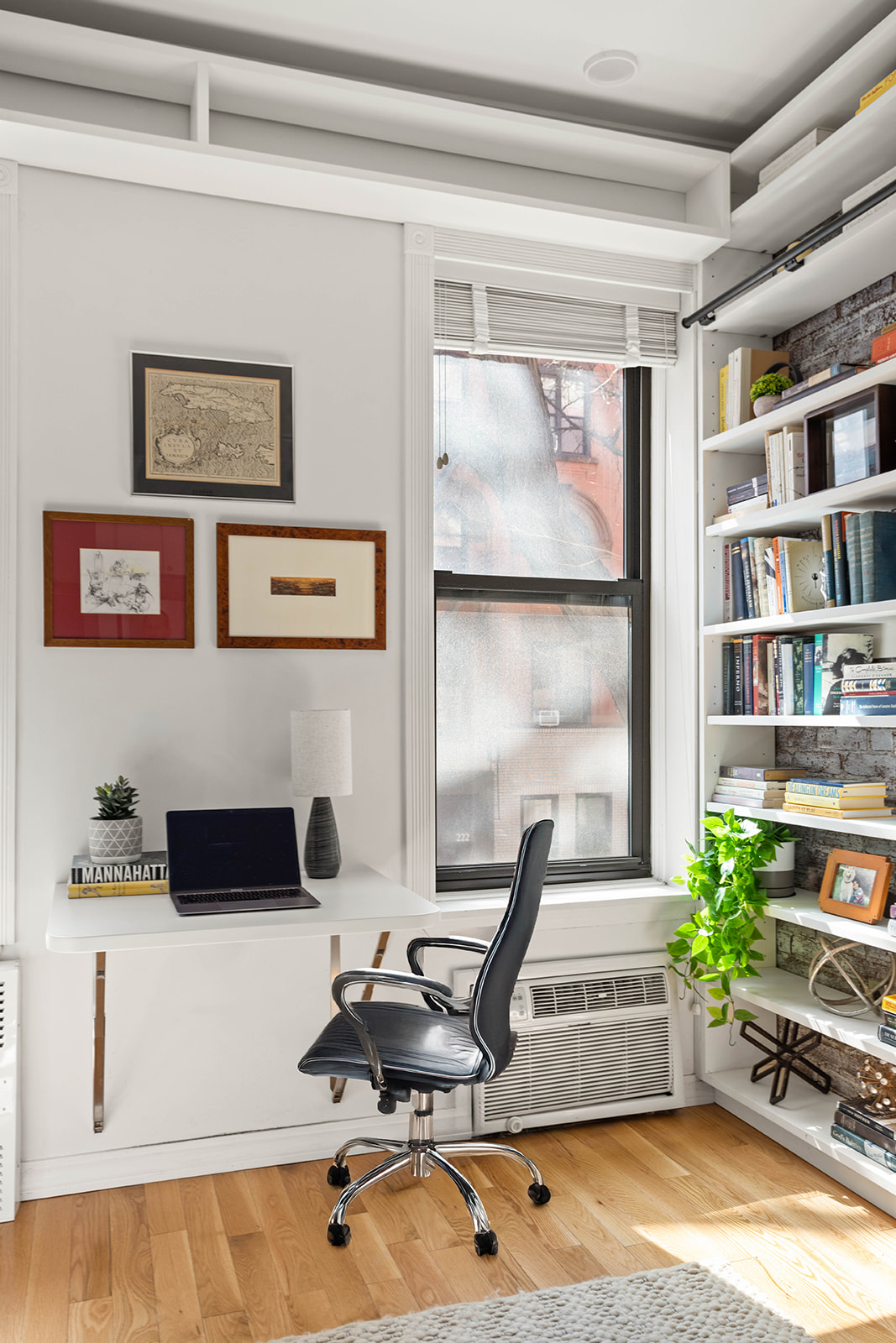 227 East 87th Street, Unit 1B Manhattan, NY 10128 - Photo 3 of 6 a view of workspace with gym equipment