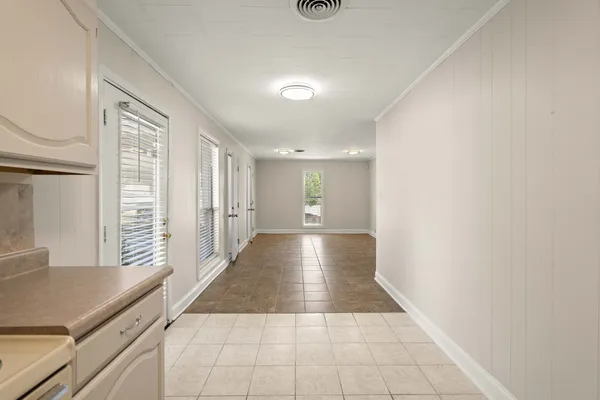 $1,600 | 2240 11th Street, Unit D, Mandeville, LA 70471