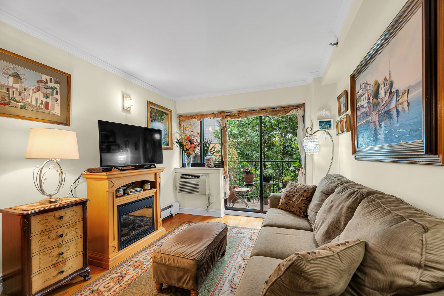 14-43 28th Avenue, Unit 2H Queens, NY 11102 - Photo 1 of 8