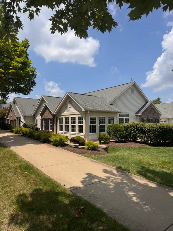 $484,000 | 1102 Wealdstone Road, Cranberry Township, PA 16066