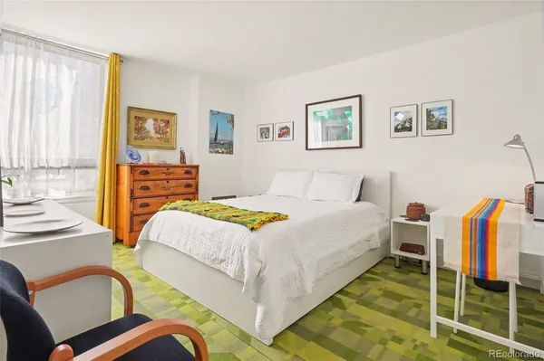 $349,000 | 1020 15th Street, Unit 32L, Denver, CO 80202