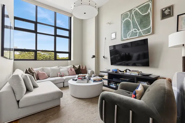 $6,250 | 360 Furman Street, Unit 406 | Brooklyn Heights