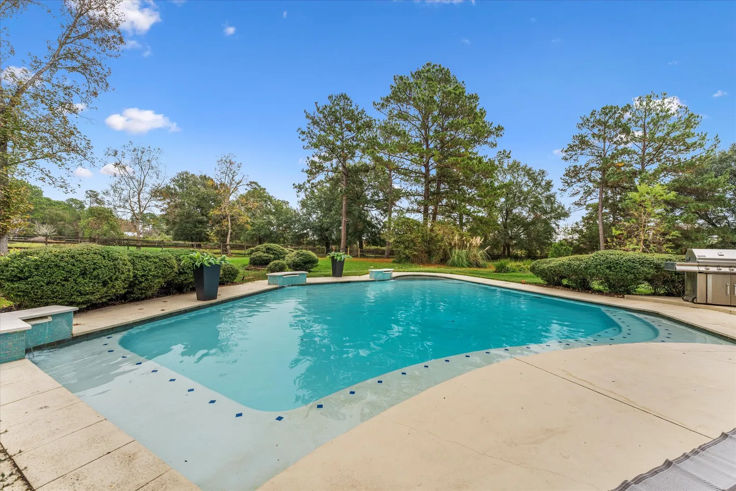 $984,500 | 1019 Towering Oaks Street, Magnolia, TX 77355