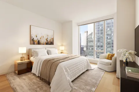 $3,500,000 | 1 West End Avenue, Unit 22B | Upper West Side