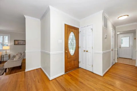 Contact Agent | 14 South Duke Street, Rockville, MD 20850