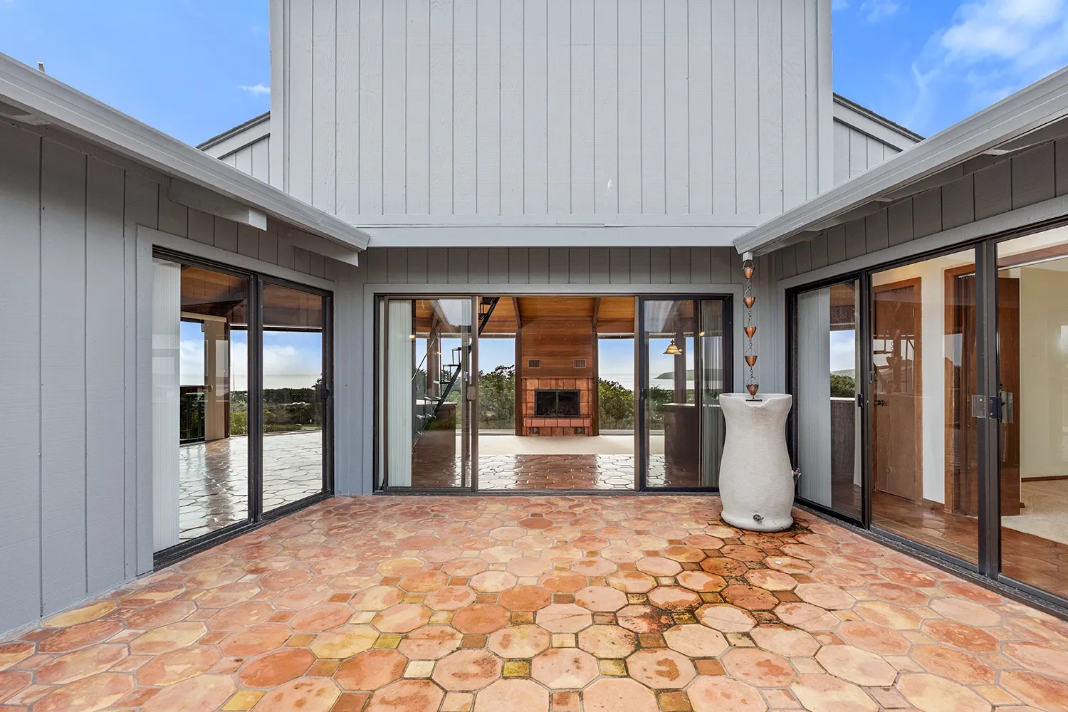 $2,000,000 | 190 Starboard Court, Bodega Bay, CA 94923