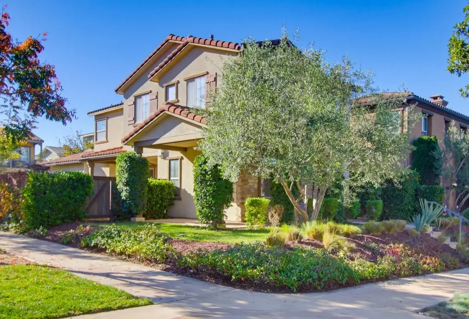 $1,449,000 | 15863 Via Montenero, San Diego, CA 92127