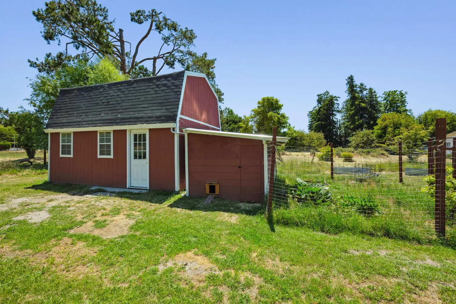 $1,400,000 | 498 Lohrman Lane, Petaluma, CA 94952