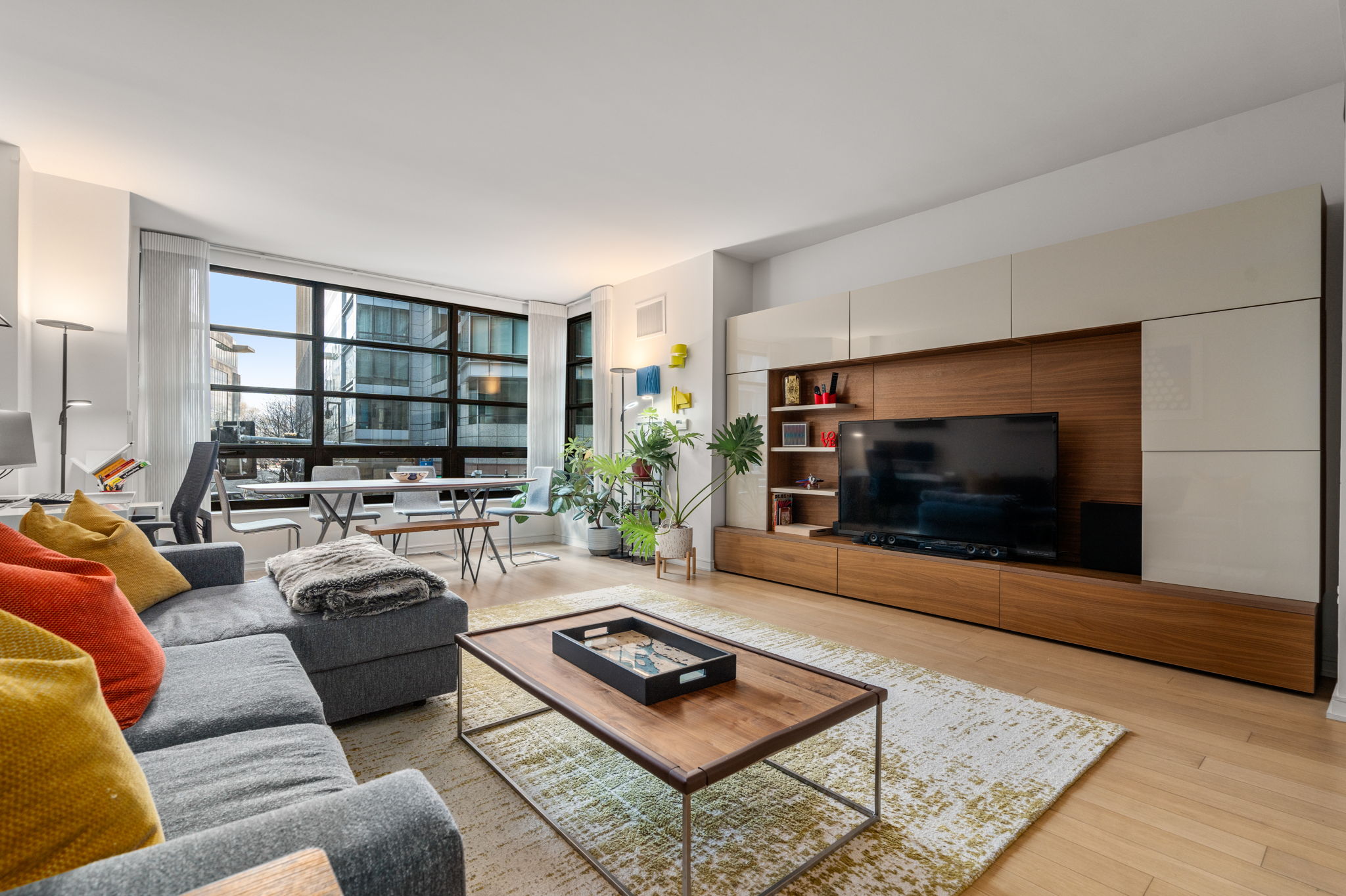 580 Washington Street, Unit 2A Boston, MA 02111 - Photo 2 of 44