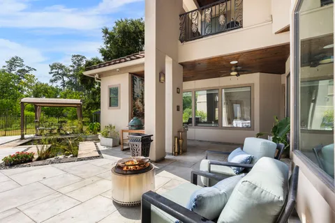 $975,000 | 16015 Fawn Vista, Houston, TX 77068