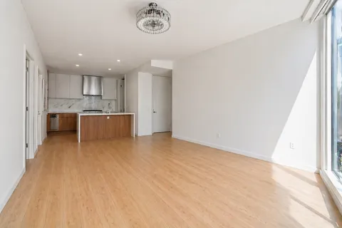 $1,950,000 | 1 West End Avenue, Unit 14E | Upper West Side