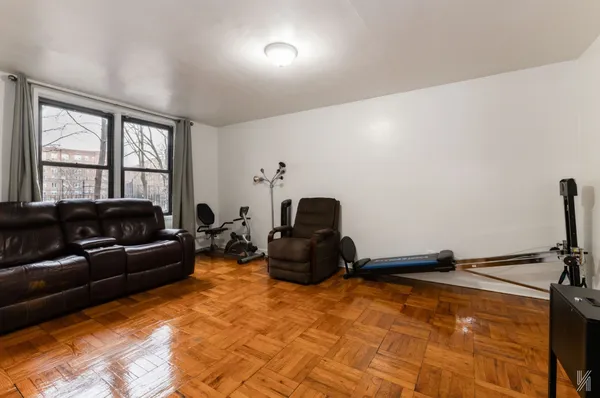 $225,000 | 33-24 Junction Boulevard, Unit 1R | Jackson Heights
