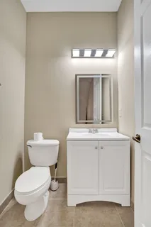 $575,000 | 1033 Northeast 17th Way, Unit 1201, Fort Lauderdale, FL 33304