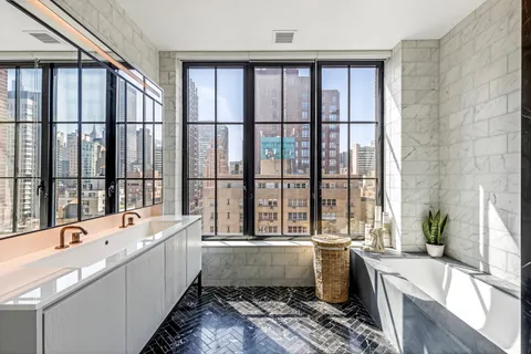 $10,200 | 959 1st Avenue, Unit 13D | Midtown East